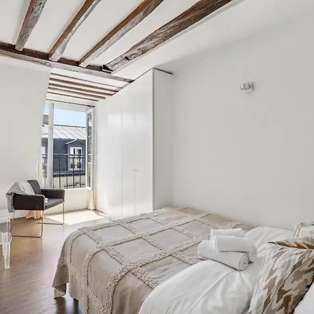 Madeleine & Champs-elysees - 2br - Vacation Apartman Párizs