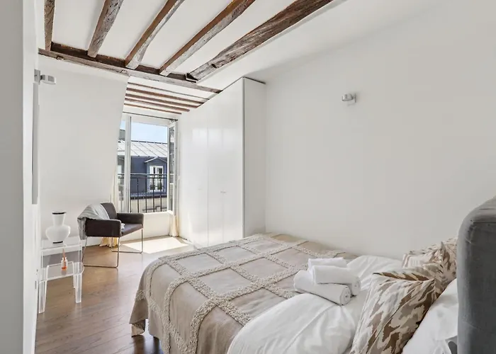 Madeleine & Champs-elysees - 2br - Vacation Apartman Párizs